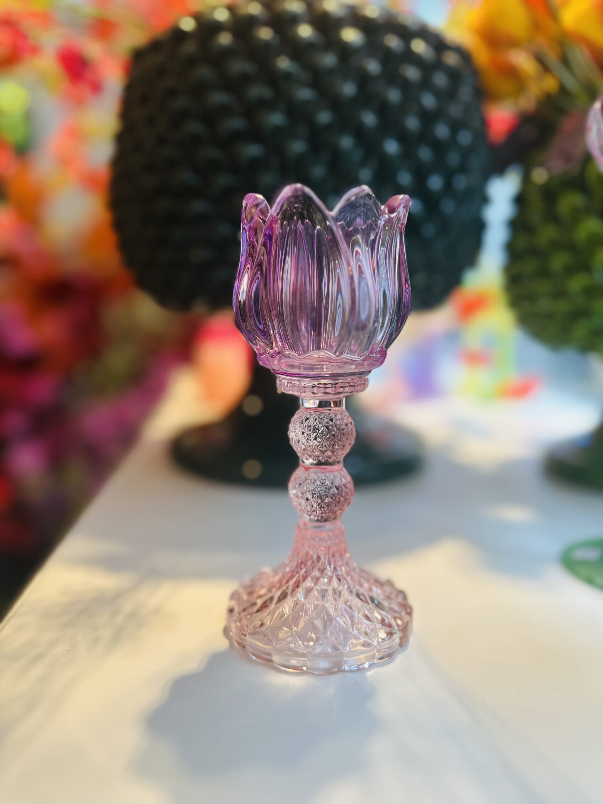 Tulpentheelicht van glas – paarse tulp en roze voet