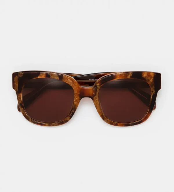 Chloe Zonnebril Turtle Bruin
